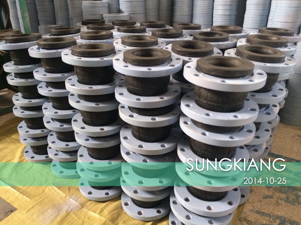 耐磨橡胶软接头配套台玻集团漳州硅砂厂